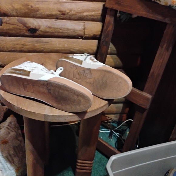 Dolce Vita White/Gold Calf Fur High Top Size W9 - Picture 8 of 8